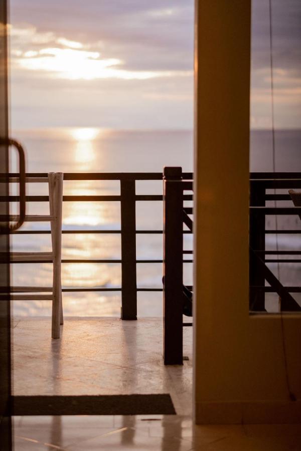 Uluwatu Cliff Apartment - 2 Br Bagian luar foto